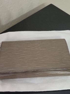 Louis Vuitton Brown Epi Leather Zipper Wallet with Silver Hardware